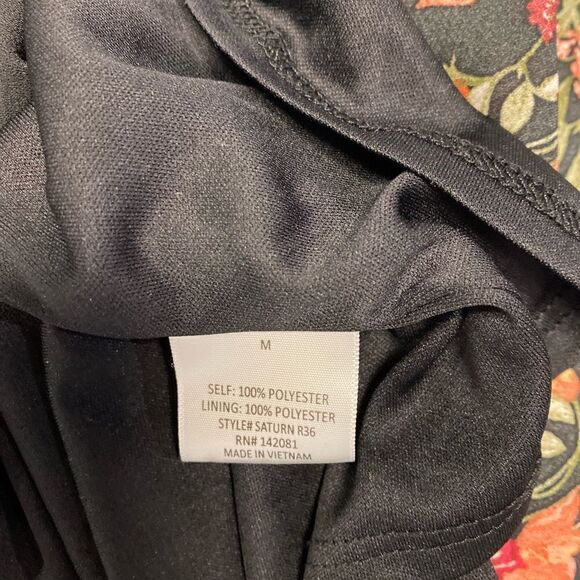 #132 MI MIAMI floral wrap drerss - Picture 6 of 6